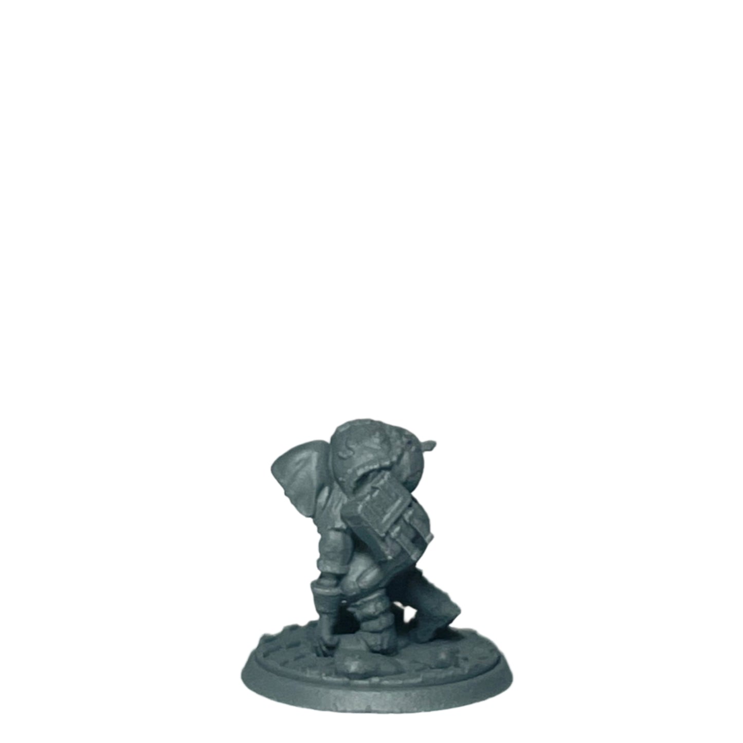 Miniature Female Halfling wielding Dagger 28mm