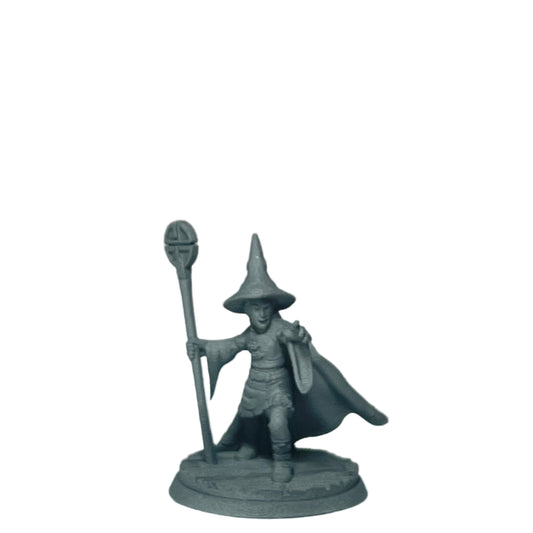 Miniature Male Halfling wielding Staff 28mm