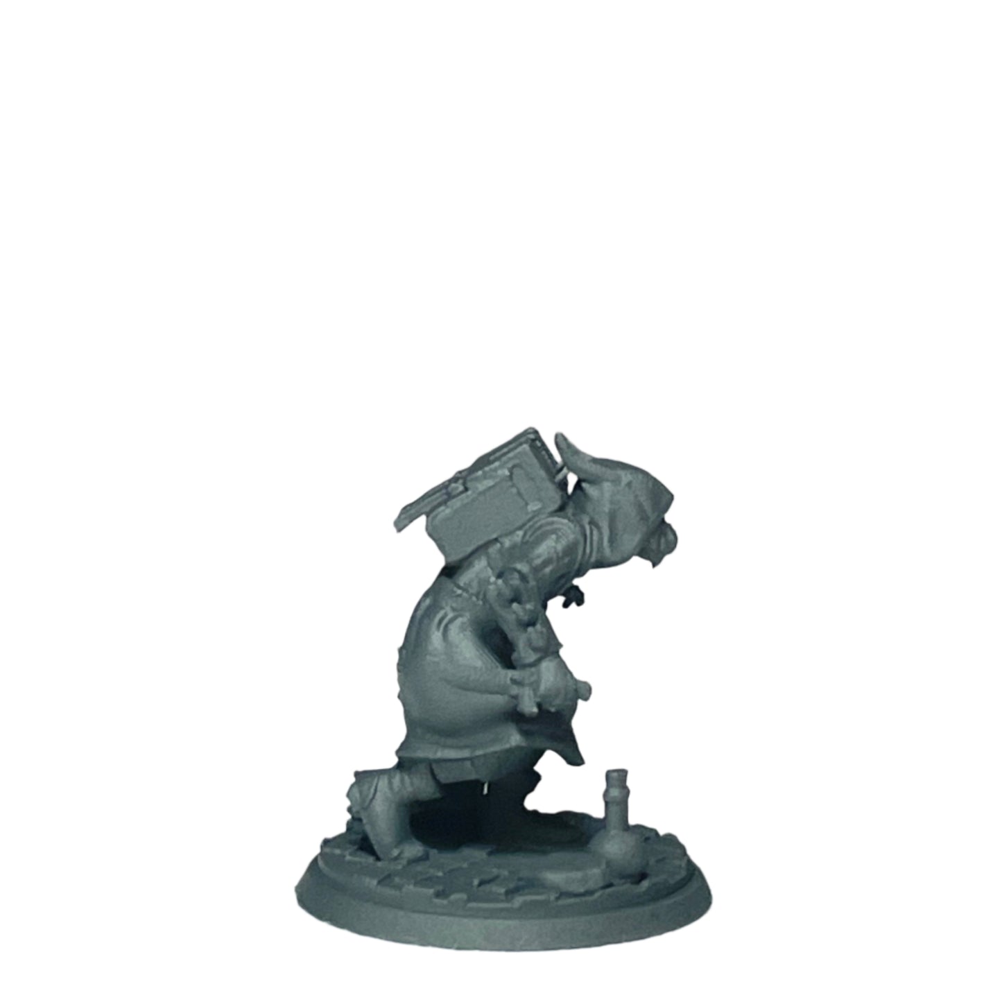 Miniature Male Dragonborn wielding Dagger 28mm