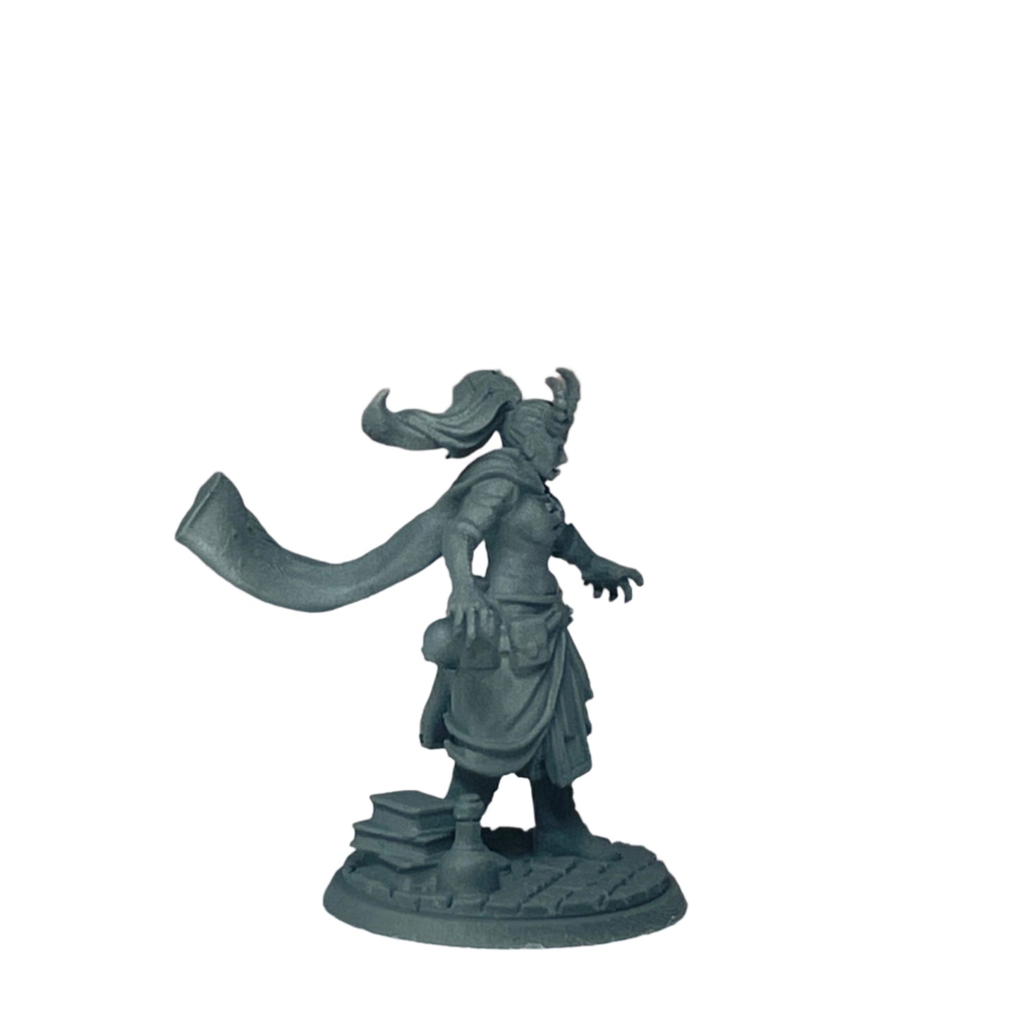 Miniature Female Tiefling 28mm