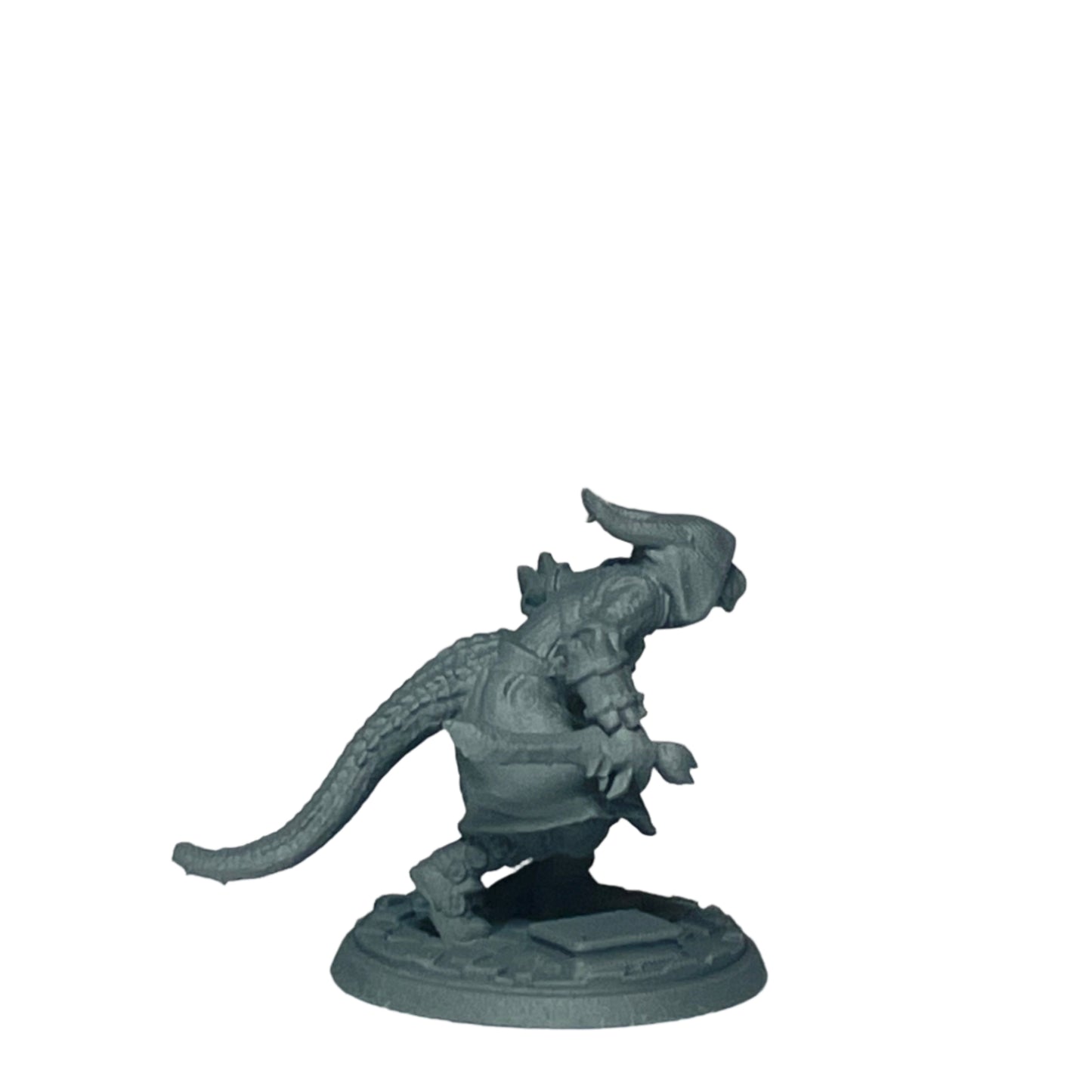 Miniature Female Dragonborn wielding dagger 28mm